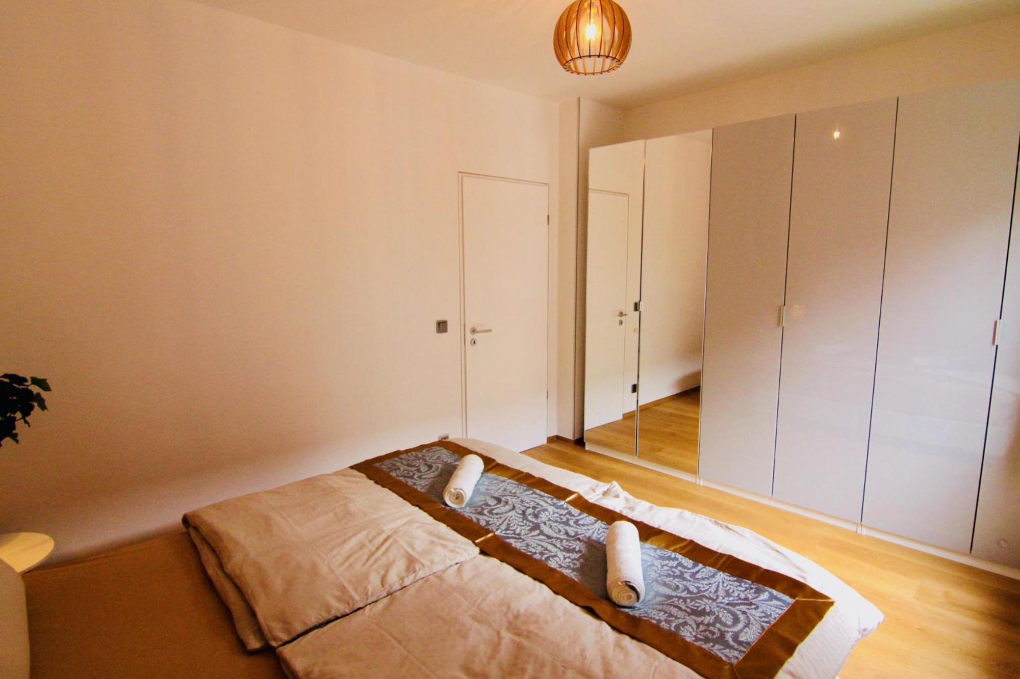 Domschloss, Zentrum, 6 Personen, Business, Dachterrasse, Familien Schwerin  Exterior foto